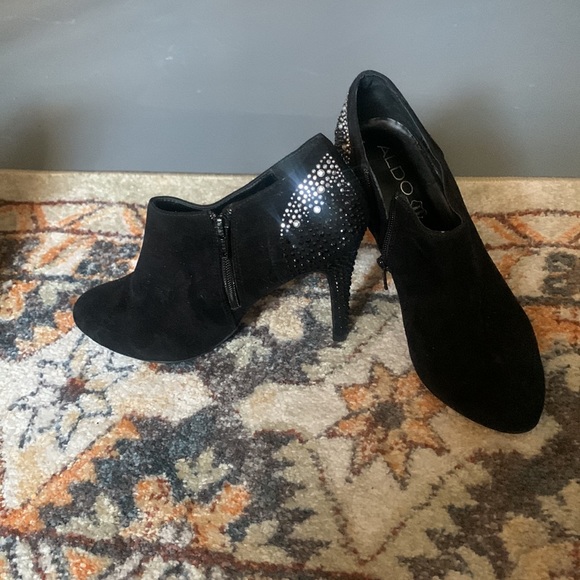 Studded ALDO ankle bootie - Picture 2 of 5